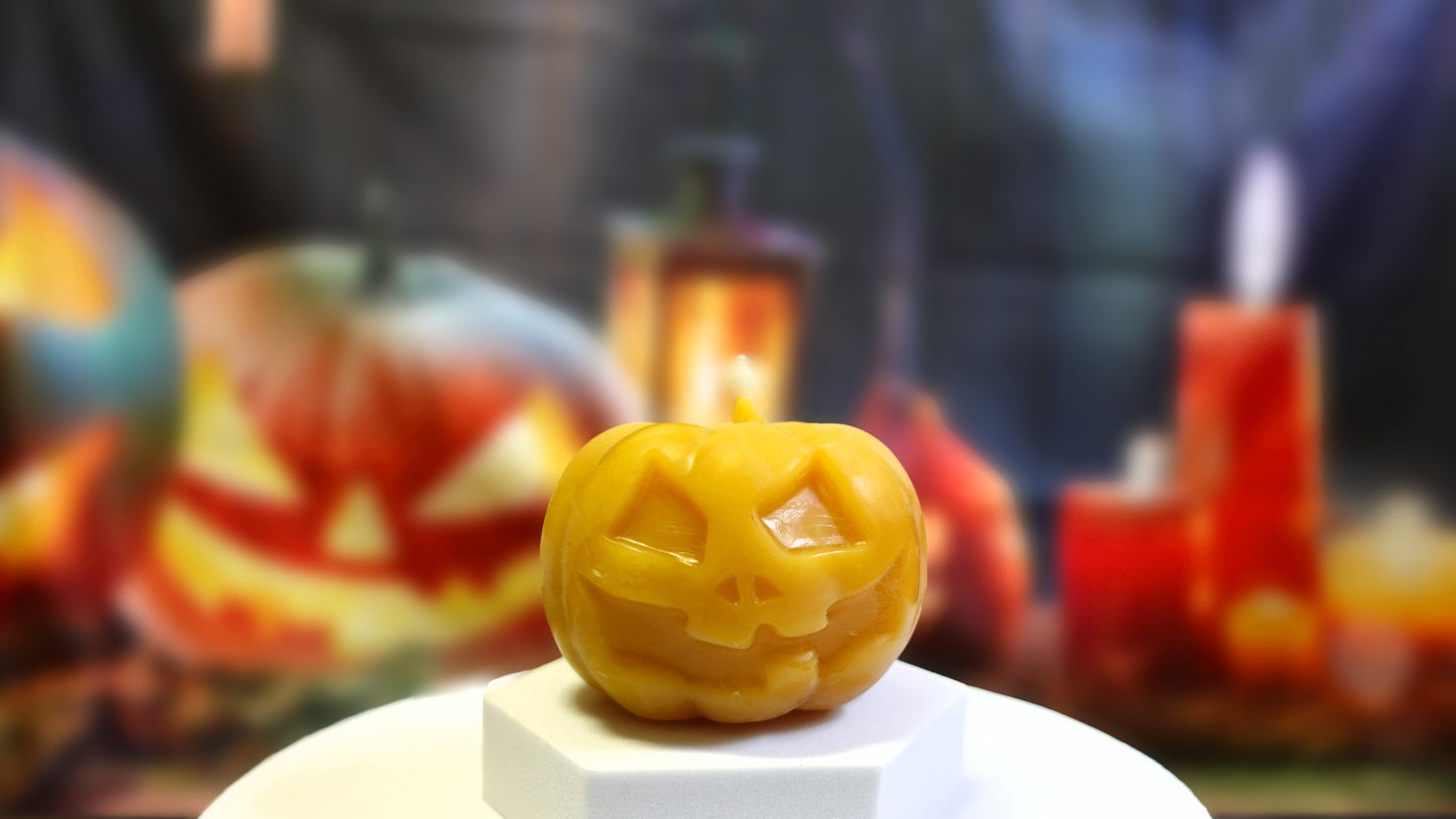Kerze "Smile" 🎃 Handgegossen