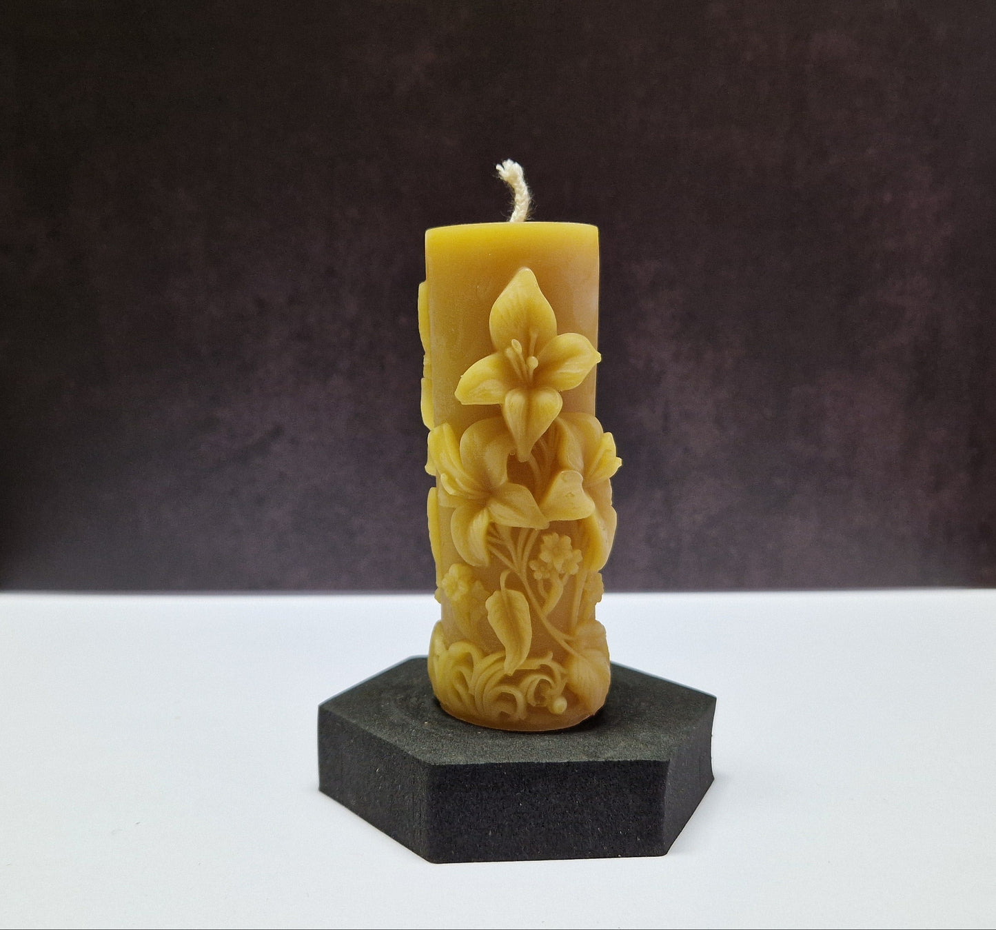 Kerze 3 Lilien Motiv